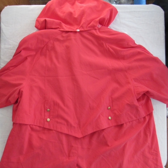 New with Tags Trench Coat 3X Gallery Woman Pink w/ Extra Button Moss Microfibers - Picture 4 of 10